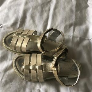 Primigi girls sandals